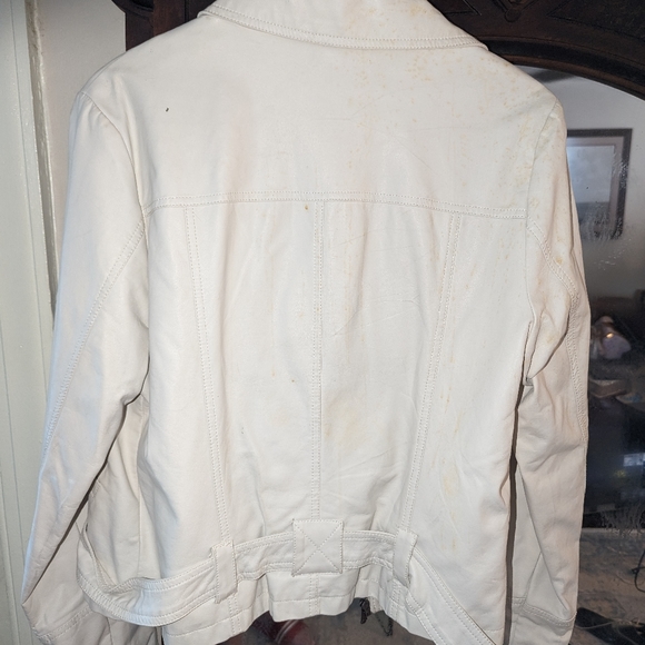 IZOD lightweight super soft white leather motorcycle jacket - Picture 8 of 10